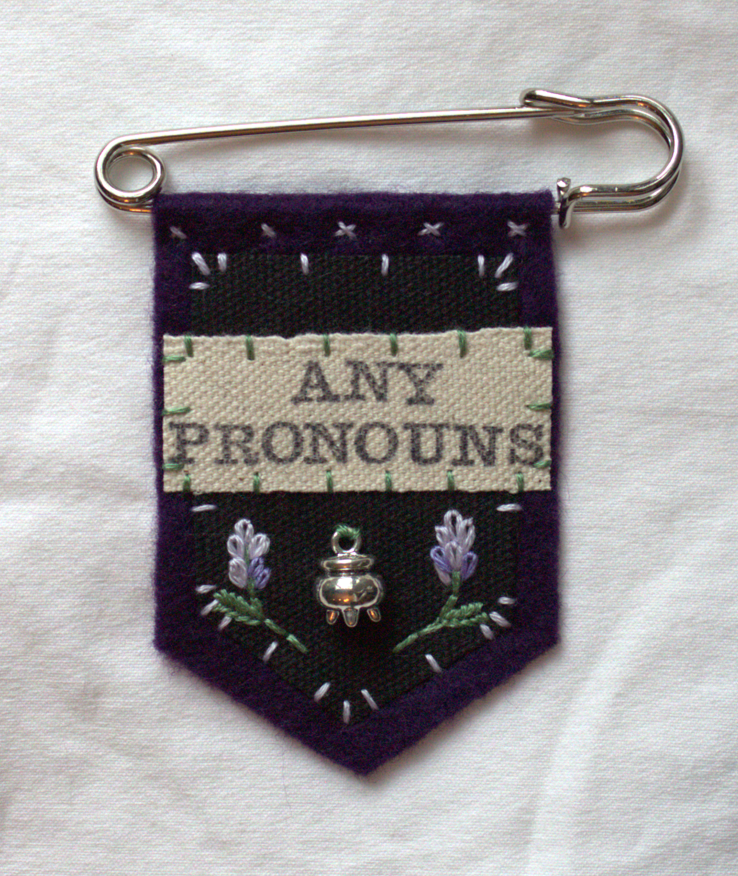 ♝PREORDER♝ Handmade lavender witch pronoun pin - customizable pronouns