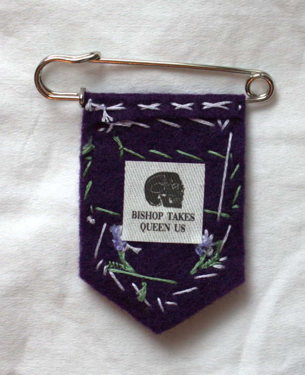 ♝PREORDER♝ Handmade lavender witch pronoun pin - customizable pronouns