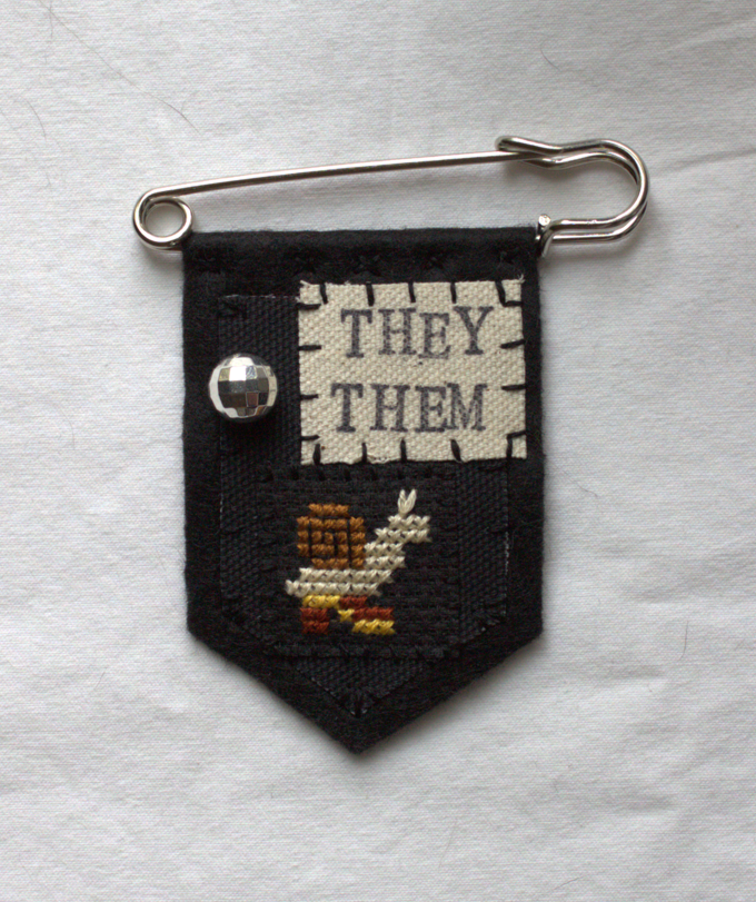 ♝PREORDER♝ Handmade snail pronoun pin - customizable pronouns