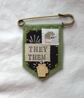 ♝PREORDER♝ Handmade trash friends pronoun pin - customizable pronouns