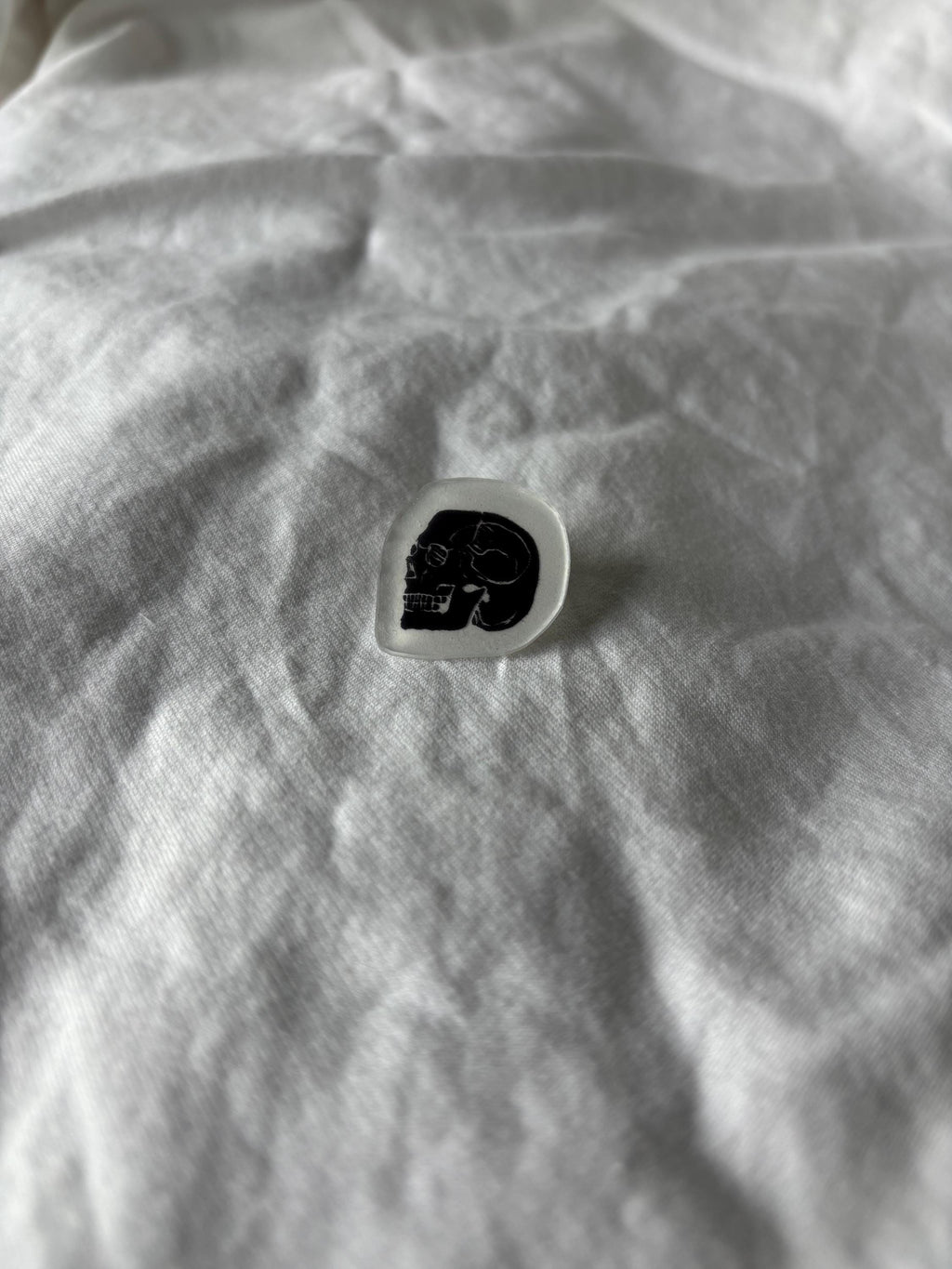 Block print skull pin