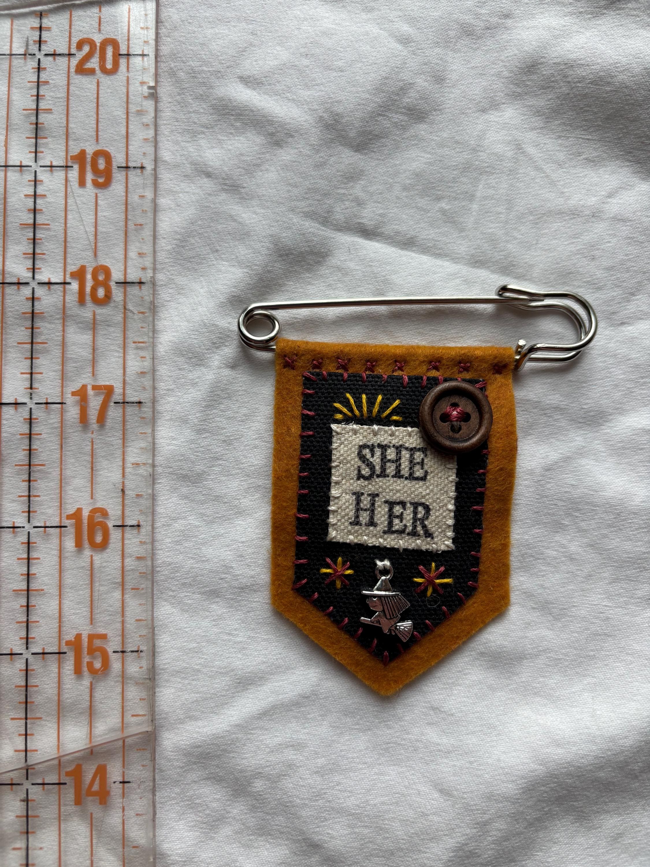 Handmade witch pronoun pin - customizable pronouns