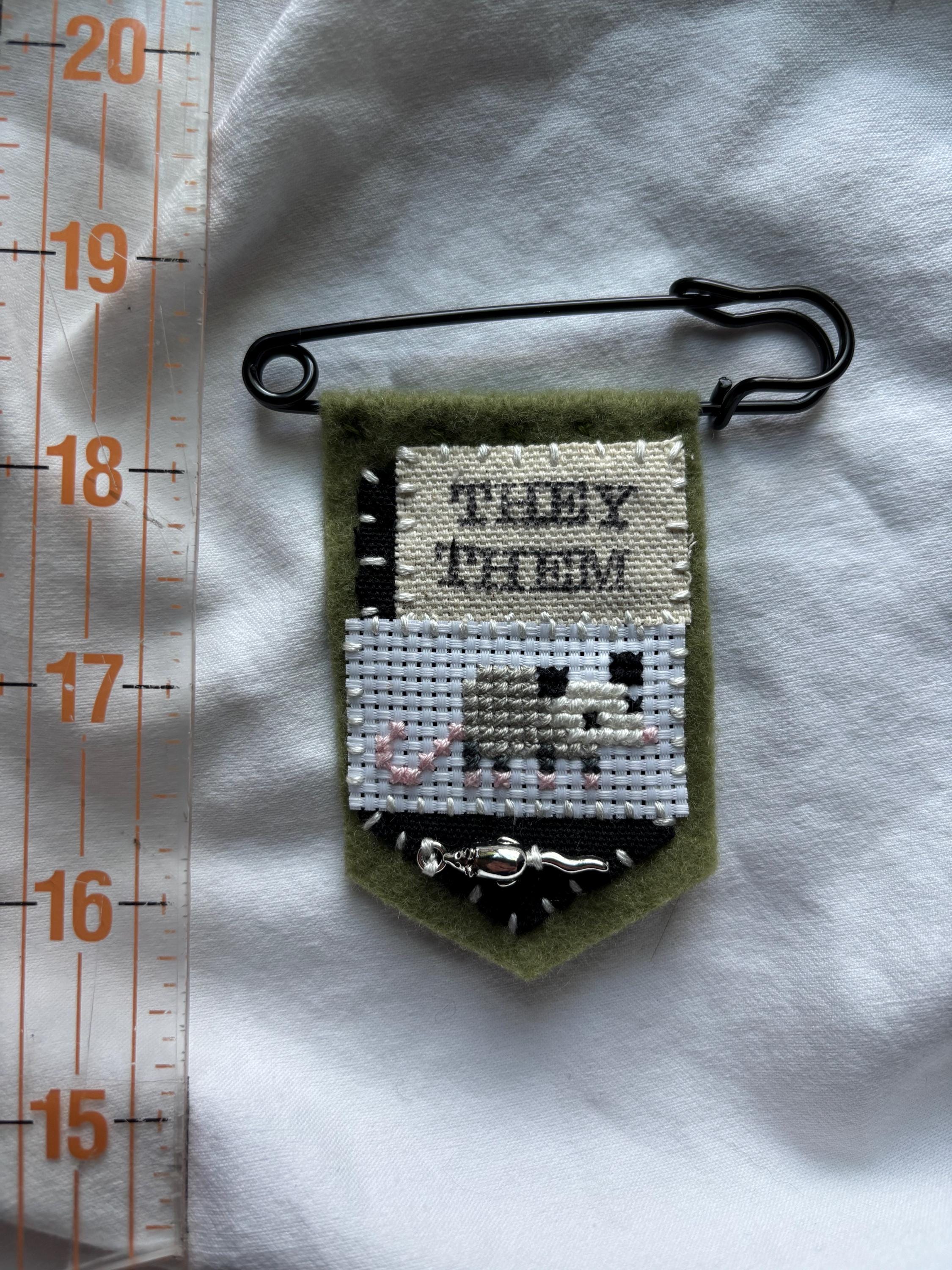 Handmade opossum pronoun pin - customizable pronouns